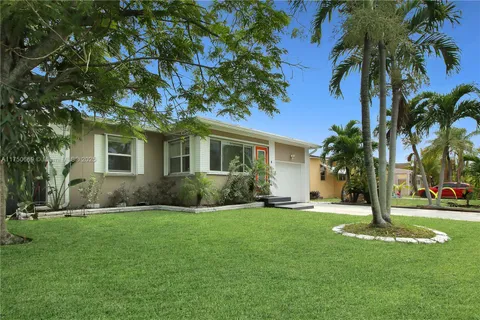 2422 Roosevelt St, Hollywood, FL 33020 - MLS#: A11750669