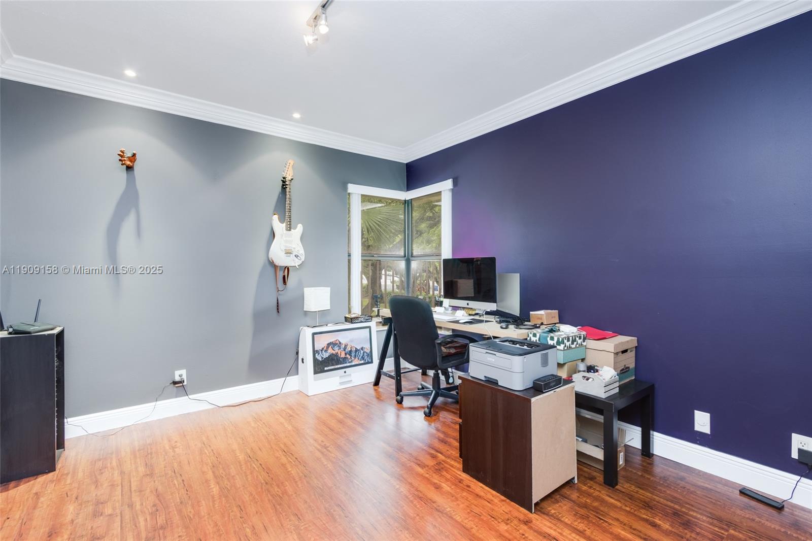 APPLEWOOD VILLAGE IV-E CO - Residential