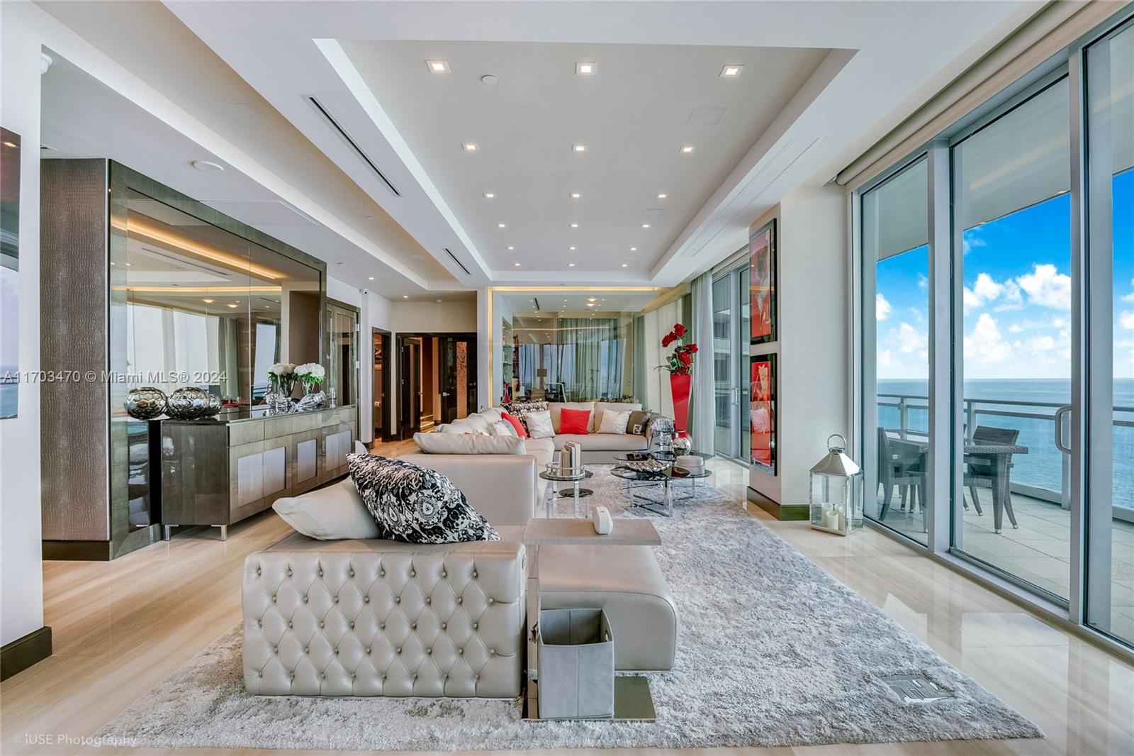 10295 Collins Ave 1802