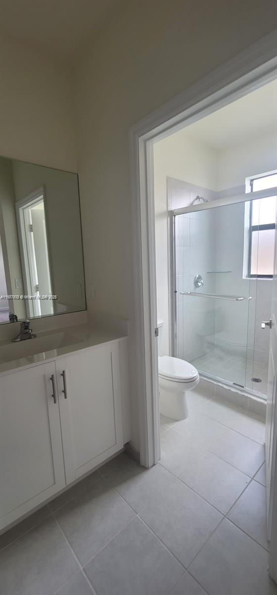AQUABELLA NORTH REPLAT - Residential Lease