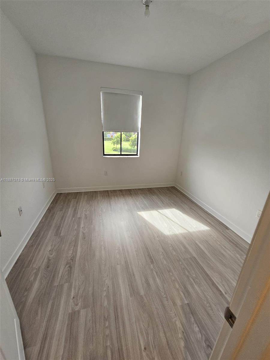 AQUABELLA NORTH REPLAT - Residential Lease