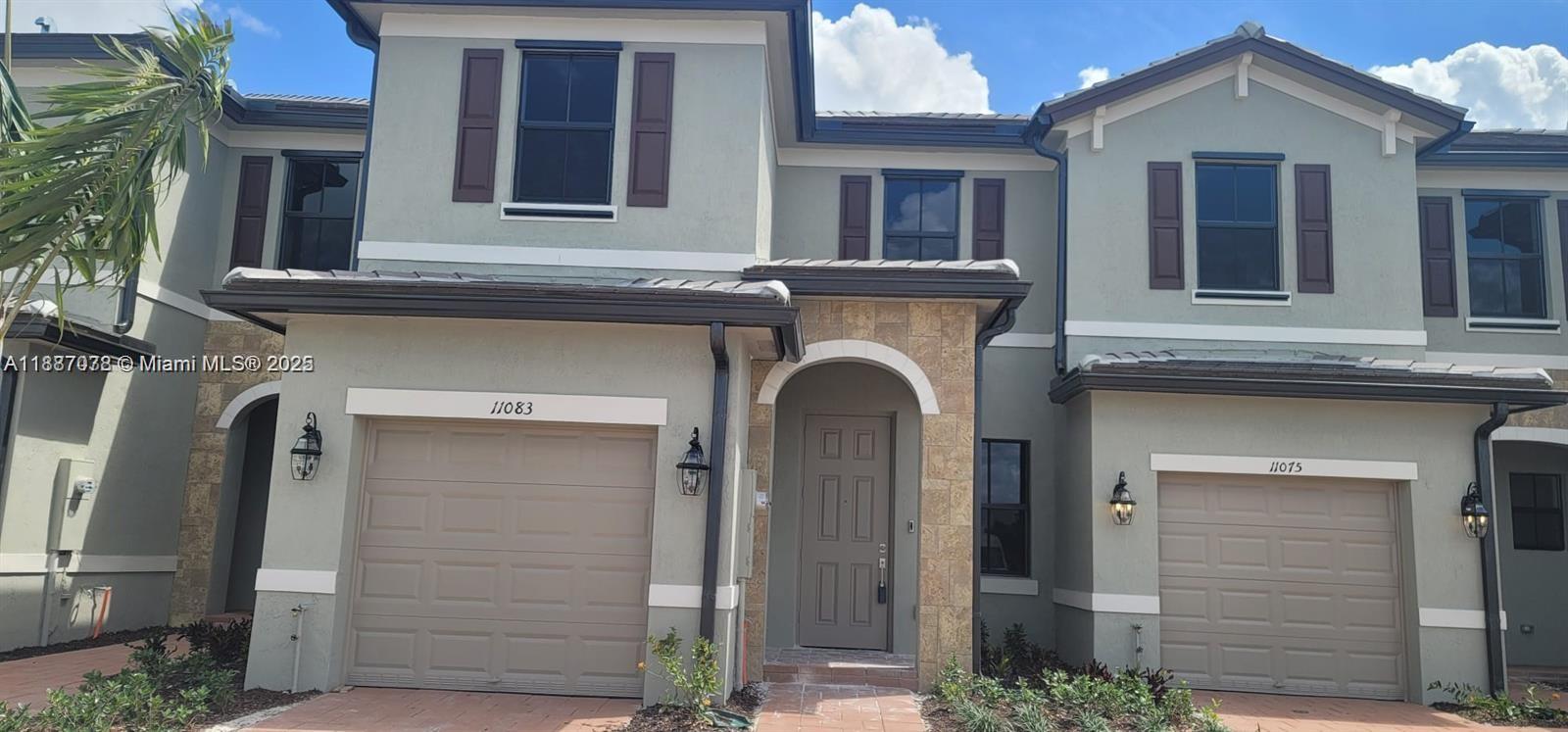 AQUABELLA NORTH REPLAT - Residential Lease