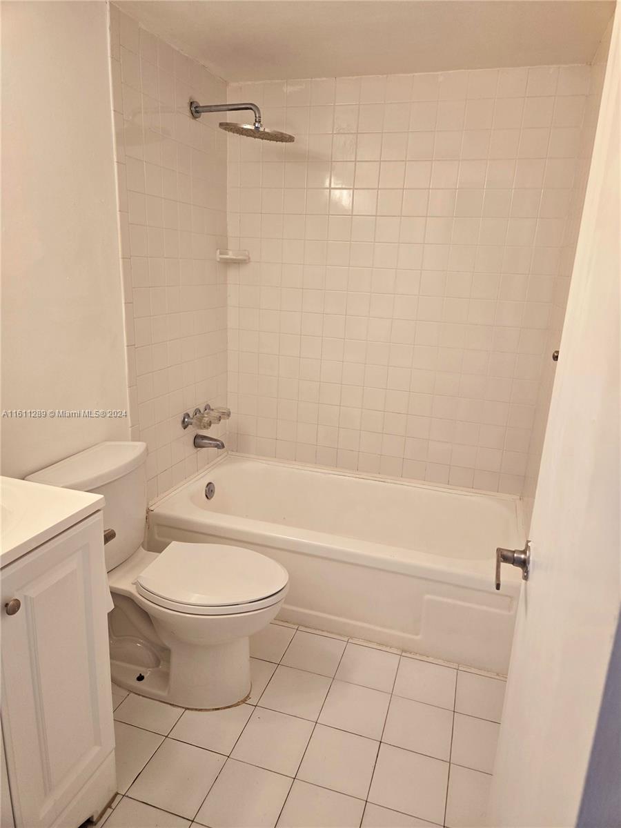 Kings Crk Condo South - Residential Lease
