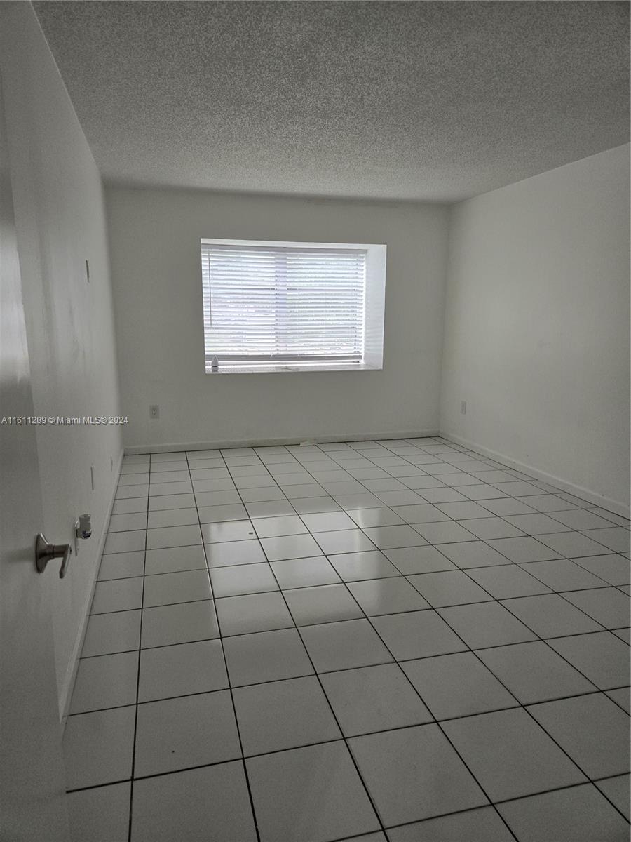 Kings Crk Condo South - Residential Lease