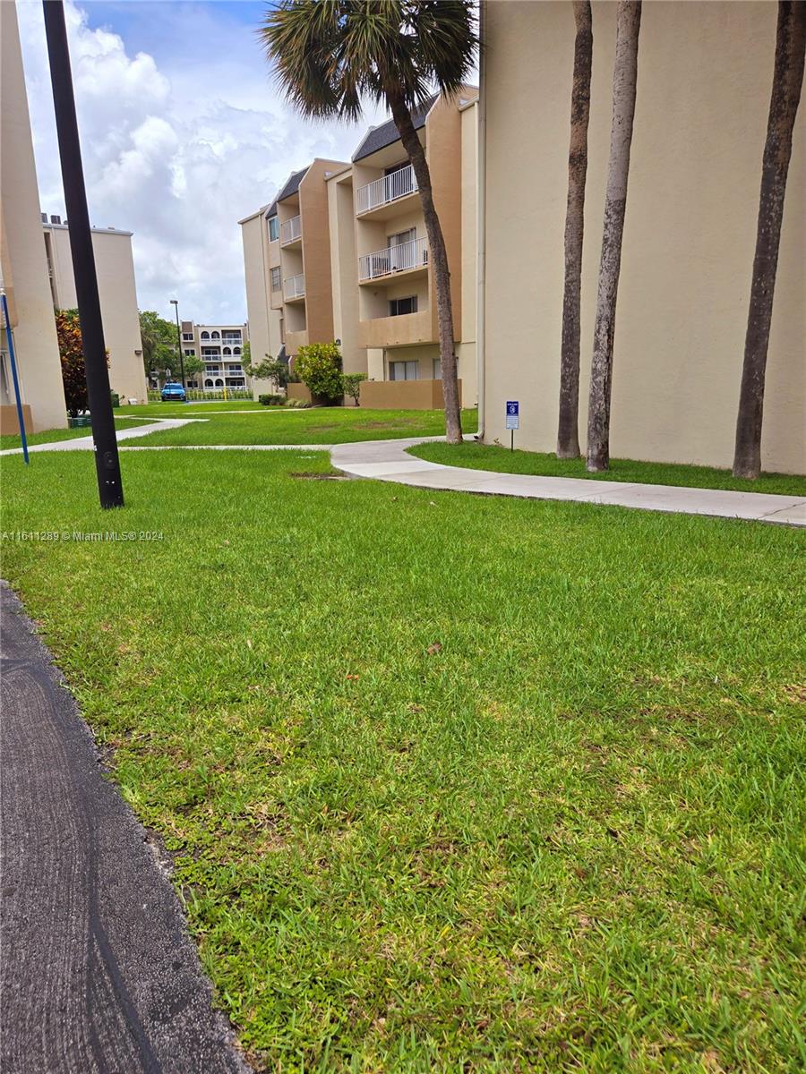 Kings Crk Condo South - Residential Lease