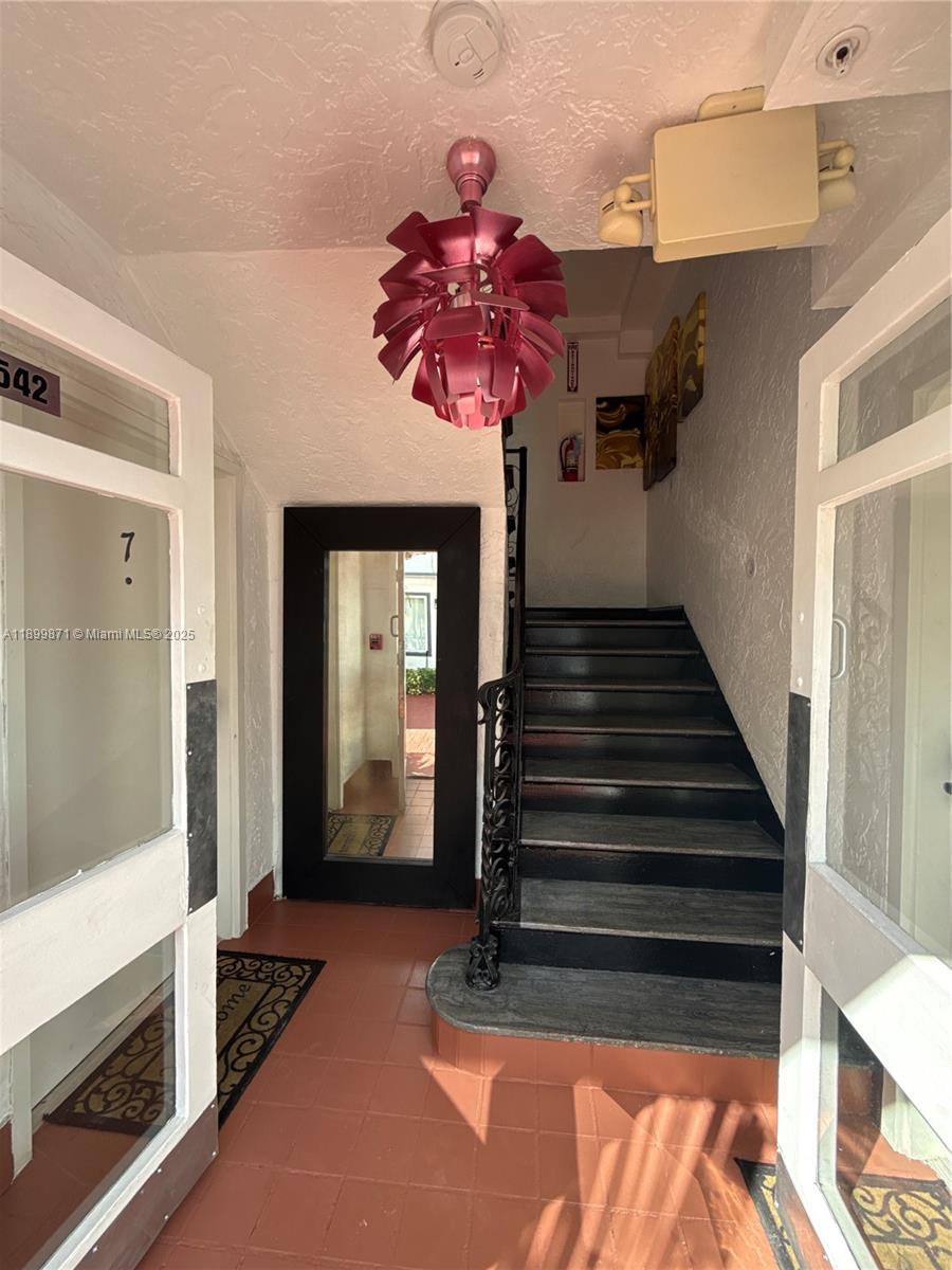 LINCOLN SUB - Residential Lease