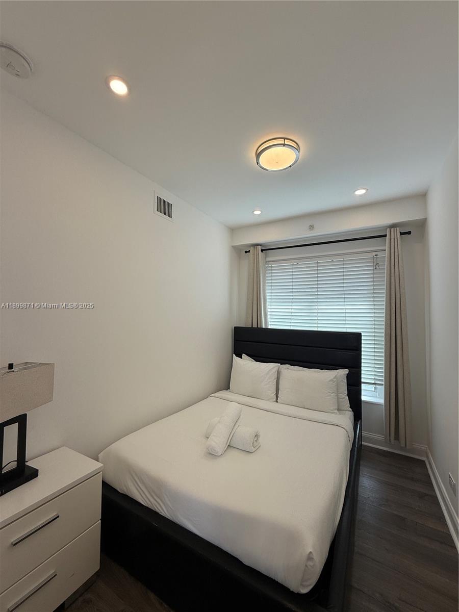 LINCOLN SUB - Residential Lease