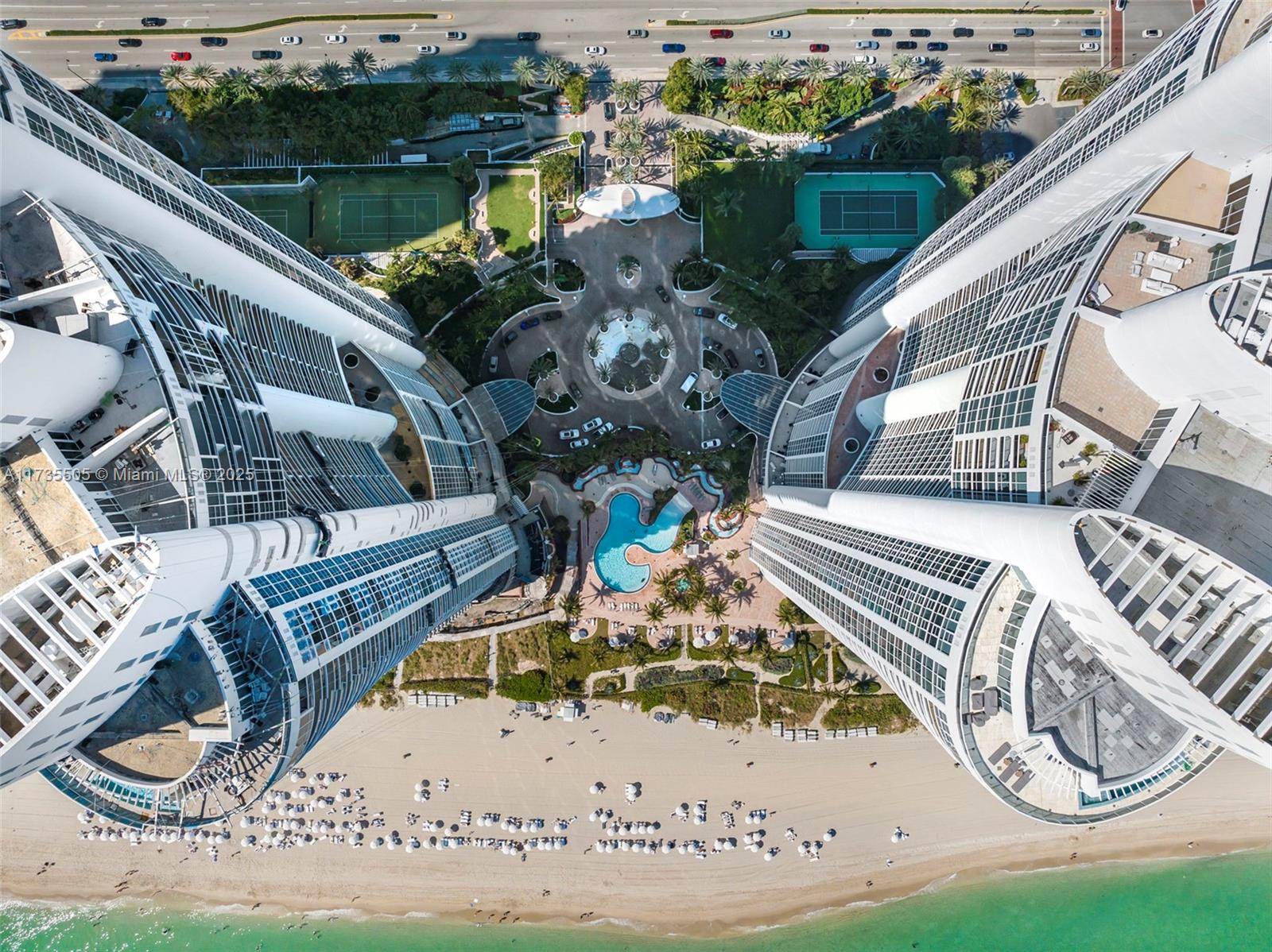 TRUMP ROYALE CONDO - Land
