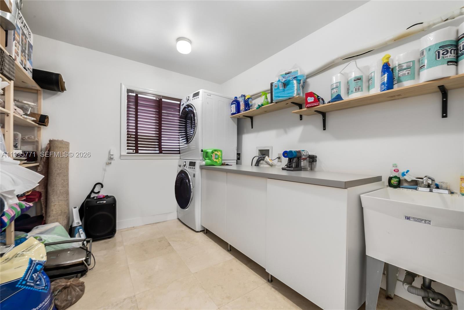 COUNTRY WALK SEC 6 - Residential