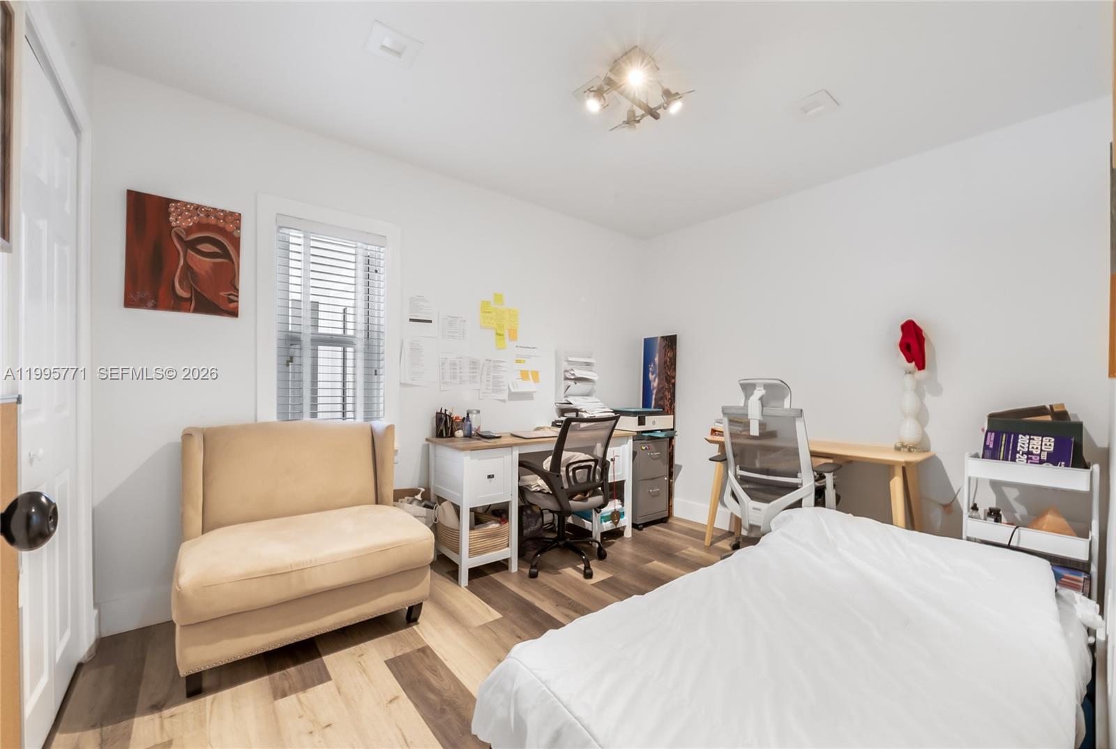 COUNTRY WALK SEC 6 - Residential