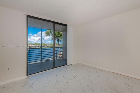1100 Colony Point Cir 208 Pembroke Pines FL 33026