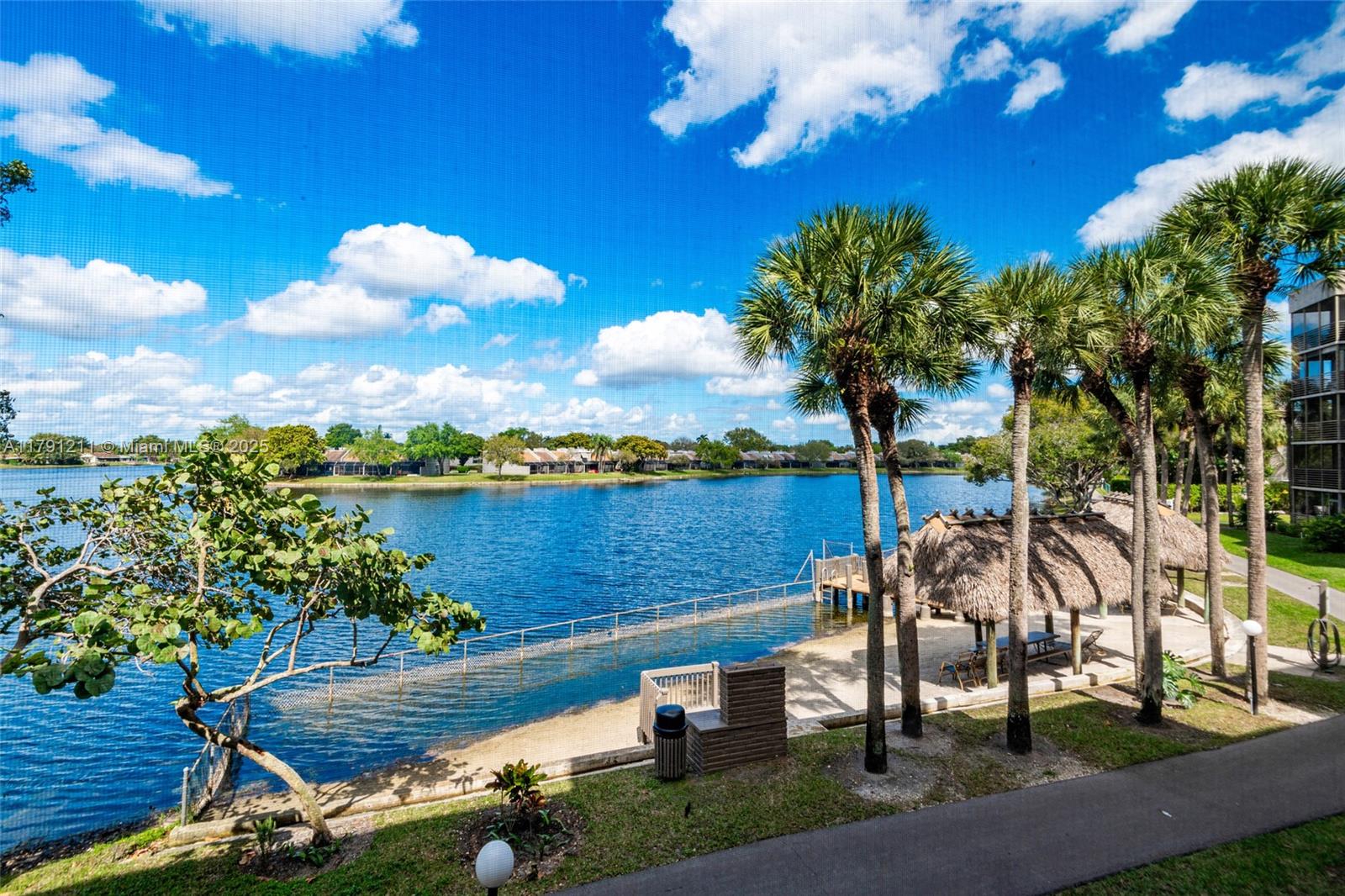 1100 Colony Point Cir 208