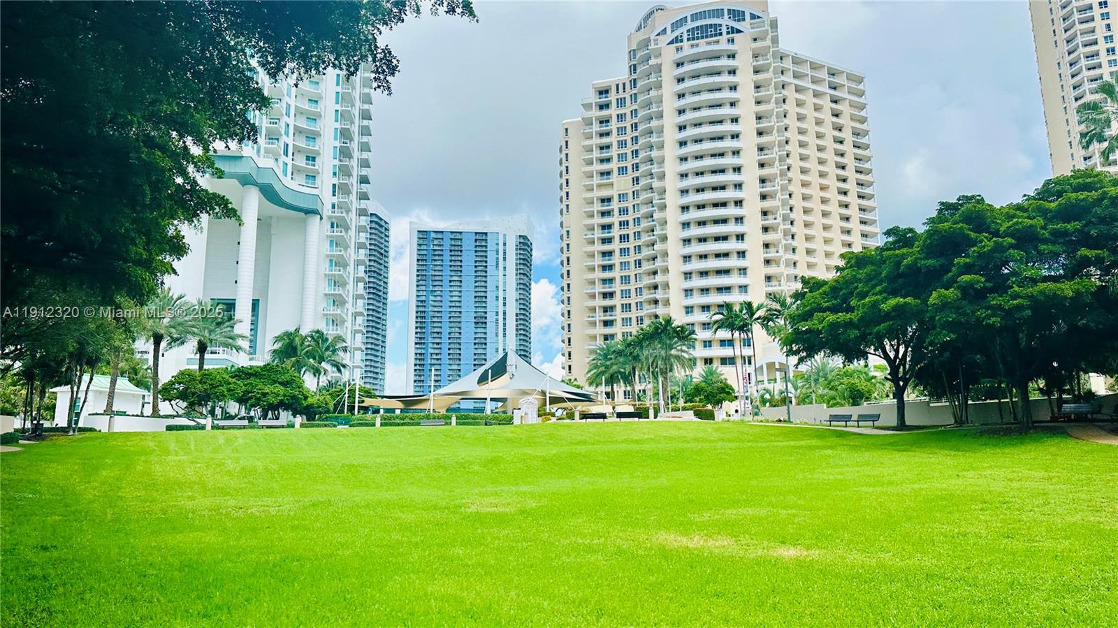 BRICKELL KEY ONE CONDO - Residential