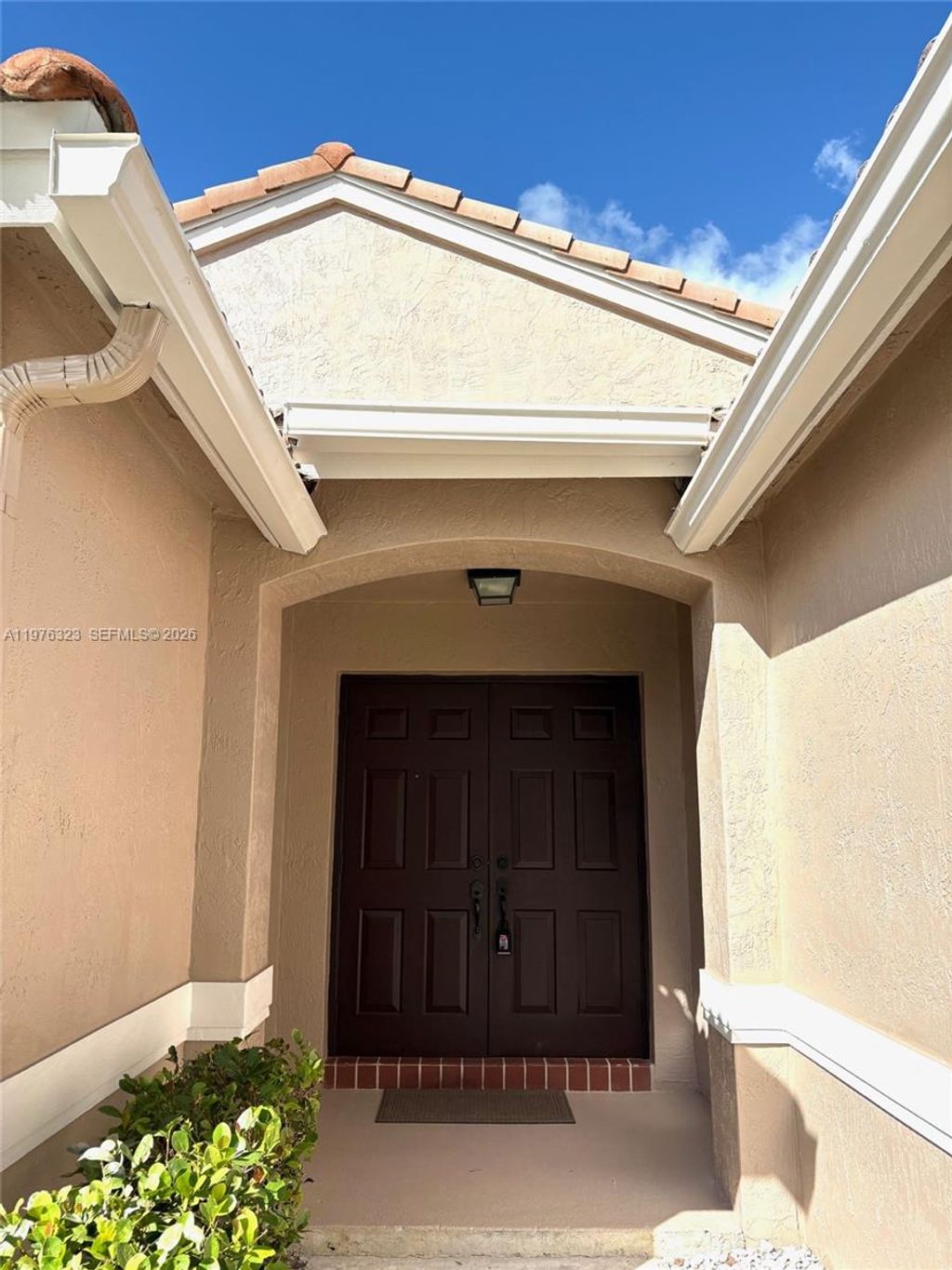 Photo of 14215 NW 21st St, Pembroke Pines, FL 33028 (MLS # A11976323)