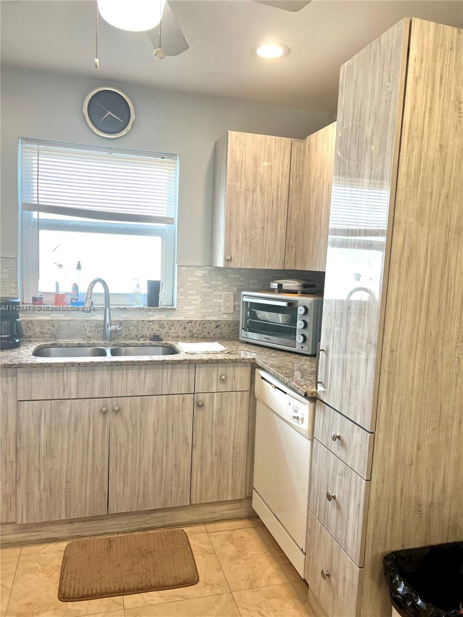 HAVEN HOUSE NO 2 CONDO - Residential