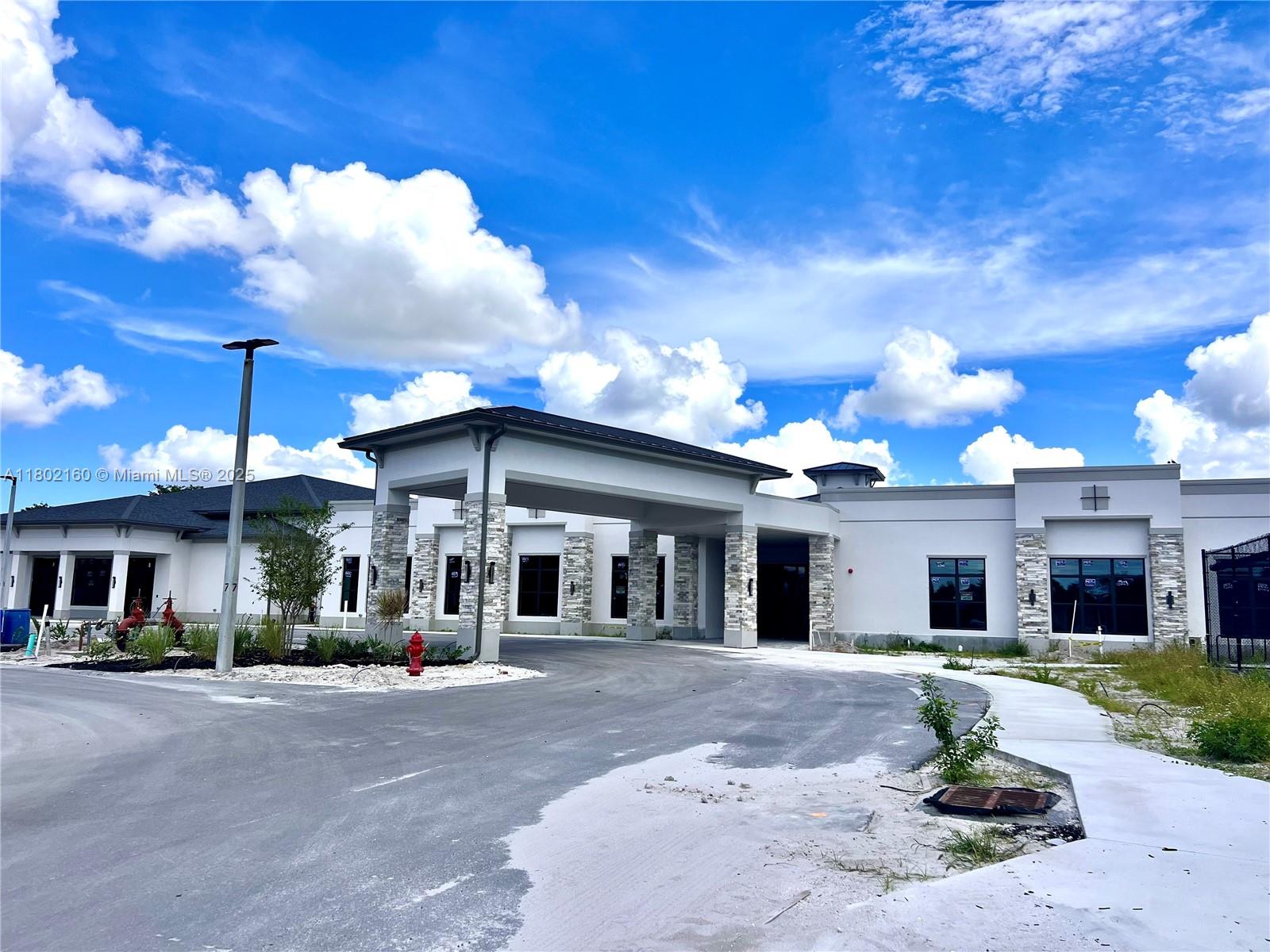 PALM GREENS AT VILLA DEL - Residential