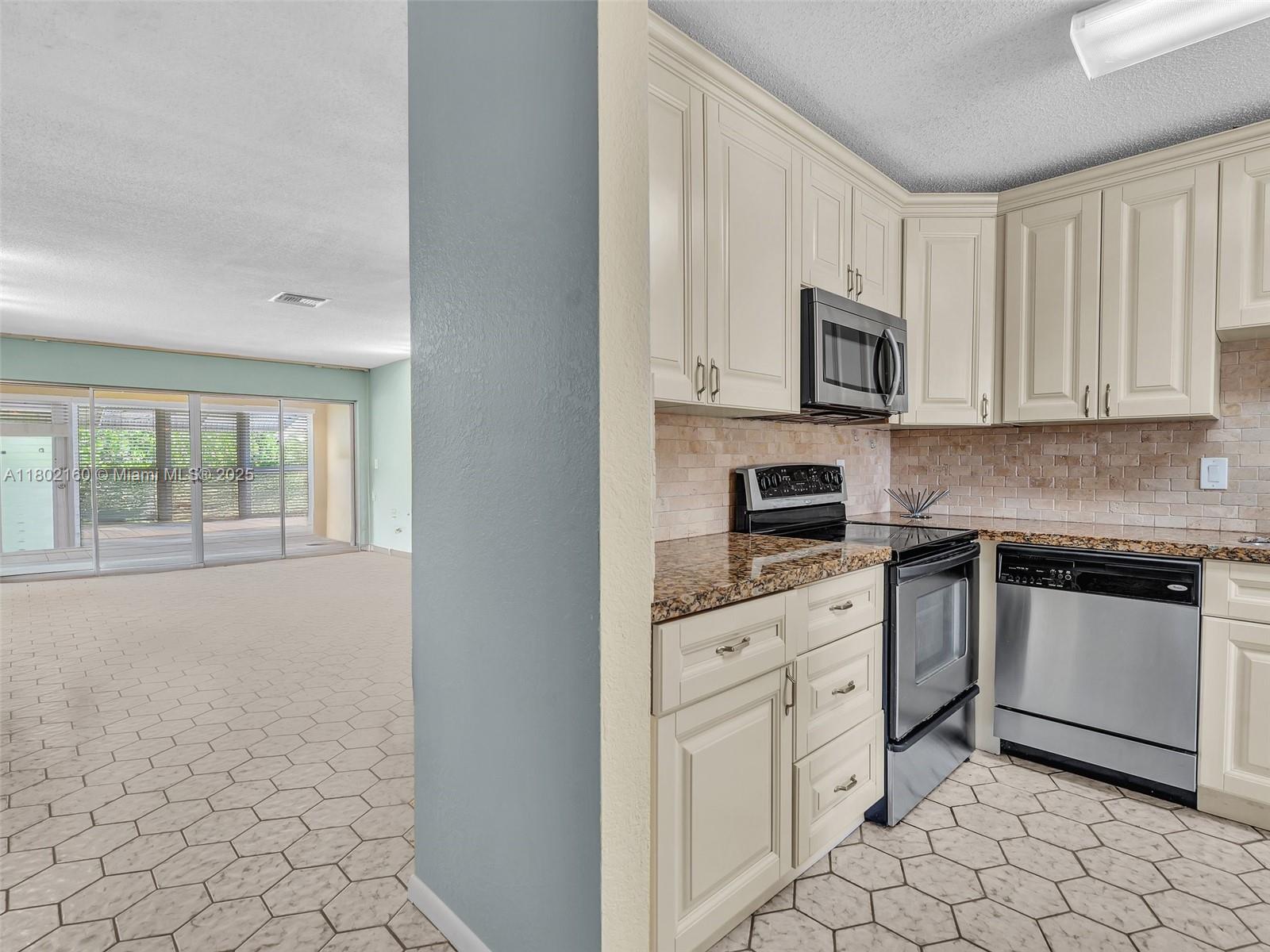 PALM GREENS AT VILLA DEL - Residential