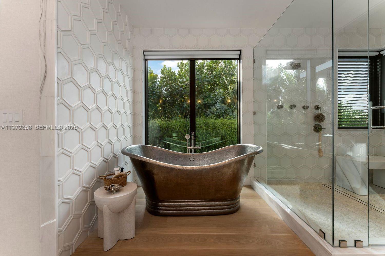 SUNRISE HARBOUR REV PL - Residential