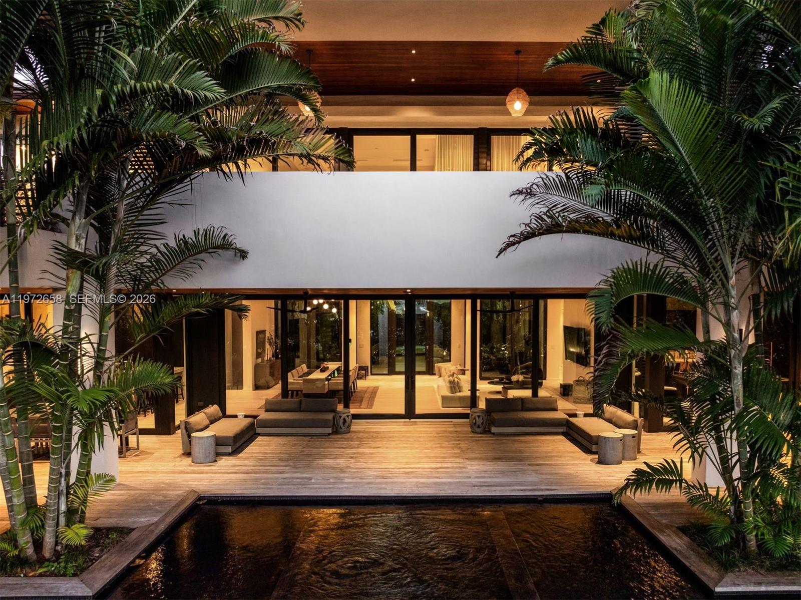 SUNRISE HARBOUR REV PL - Residential