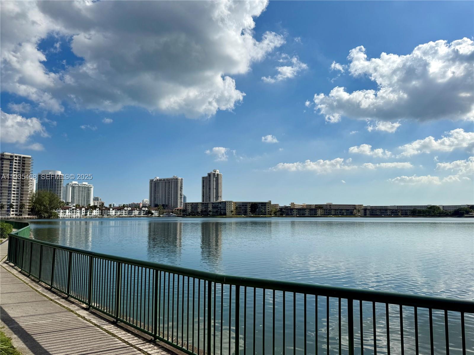 COMMODORE PLAZA CONDO - Residential