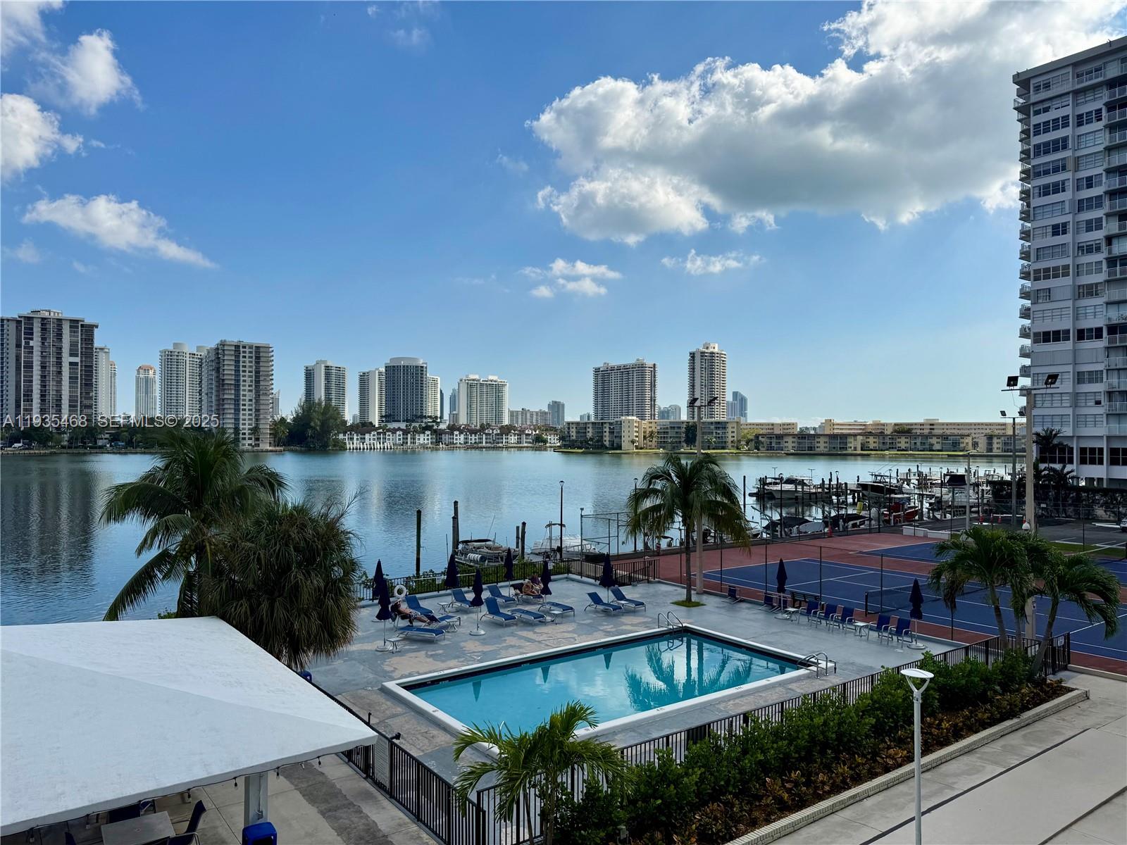 COMMODORE PLAZA CONDO - Residential