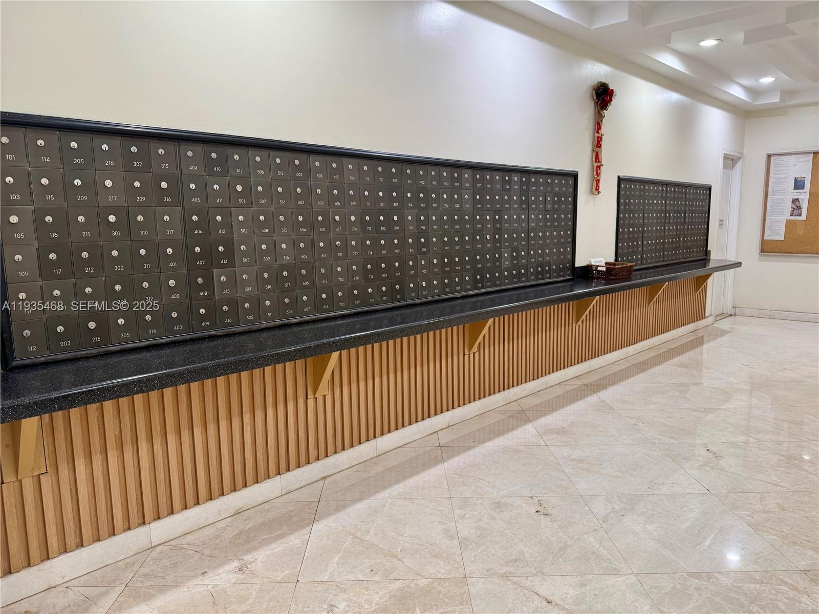 COMMODORE PLAZA CONDO - Residential