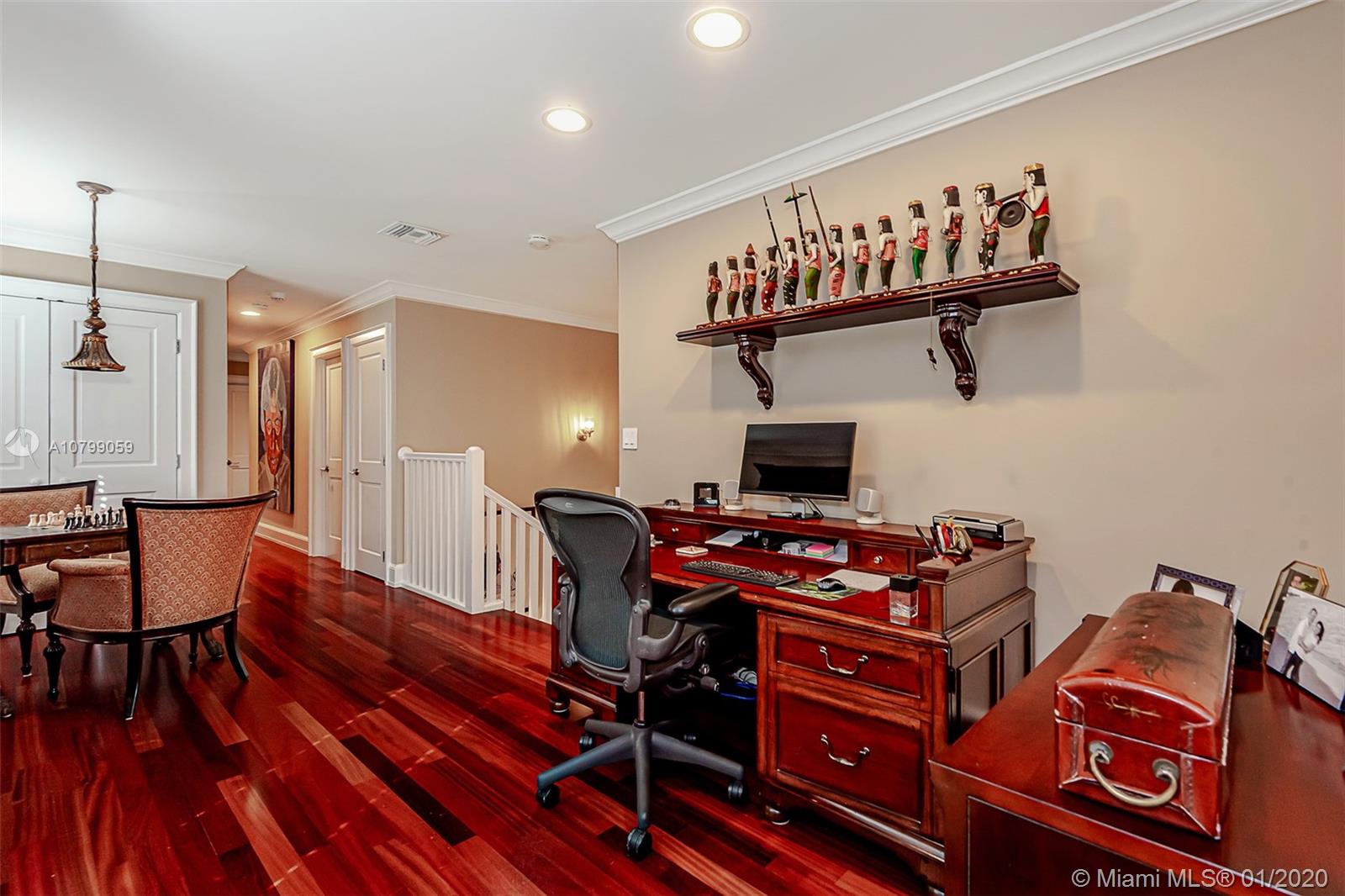 HOLIDAY COLONY - Residential