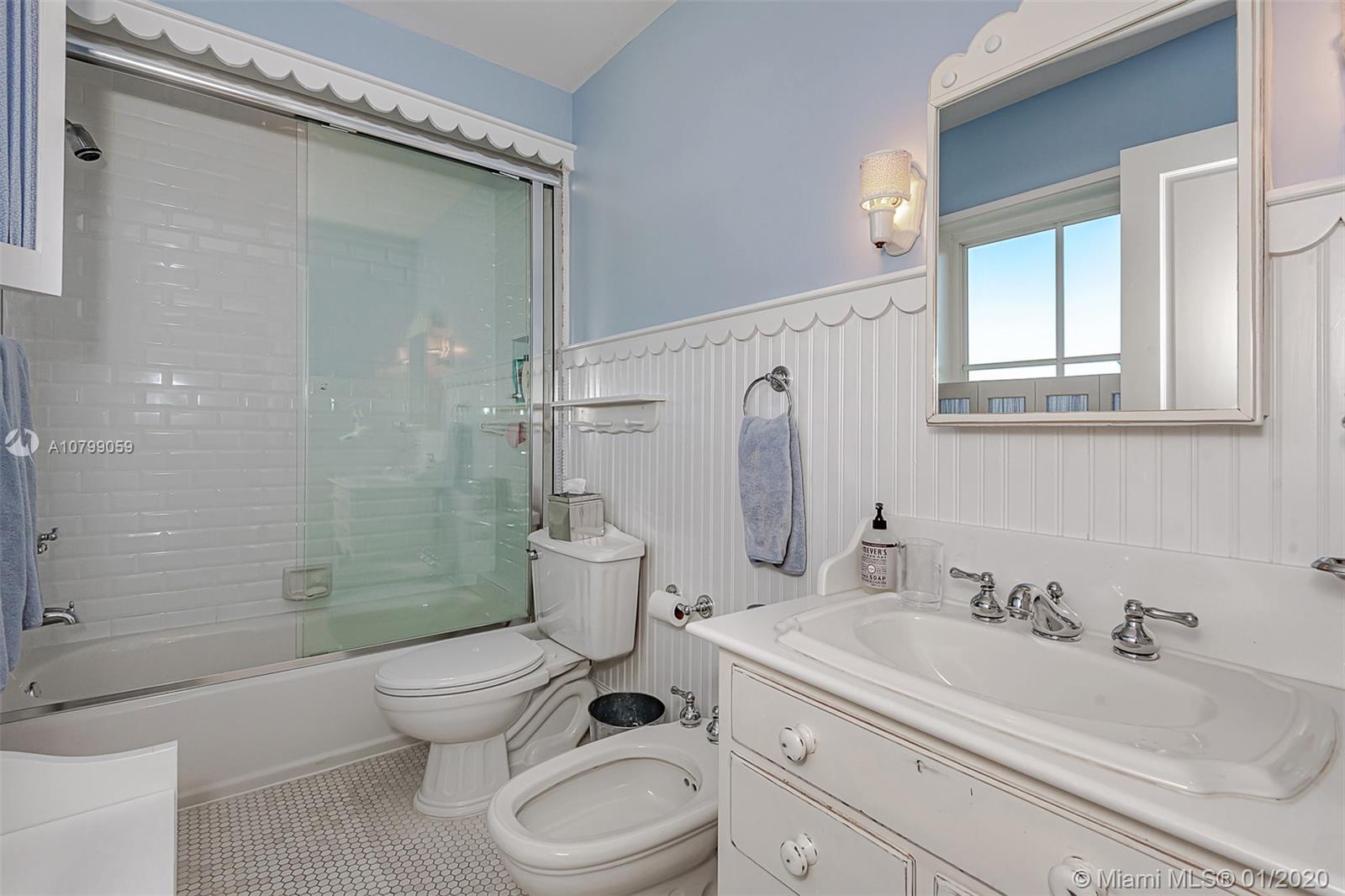 HOLIDAY COLONY - Residential