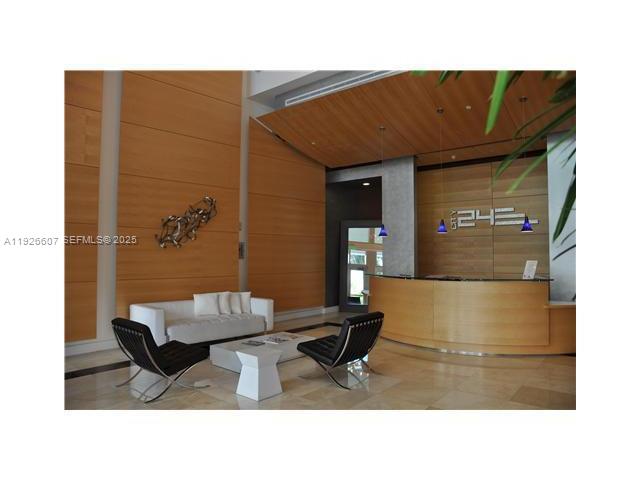 CITY 24 CONDO - Residential Lease