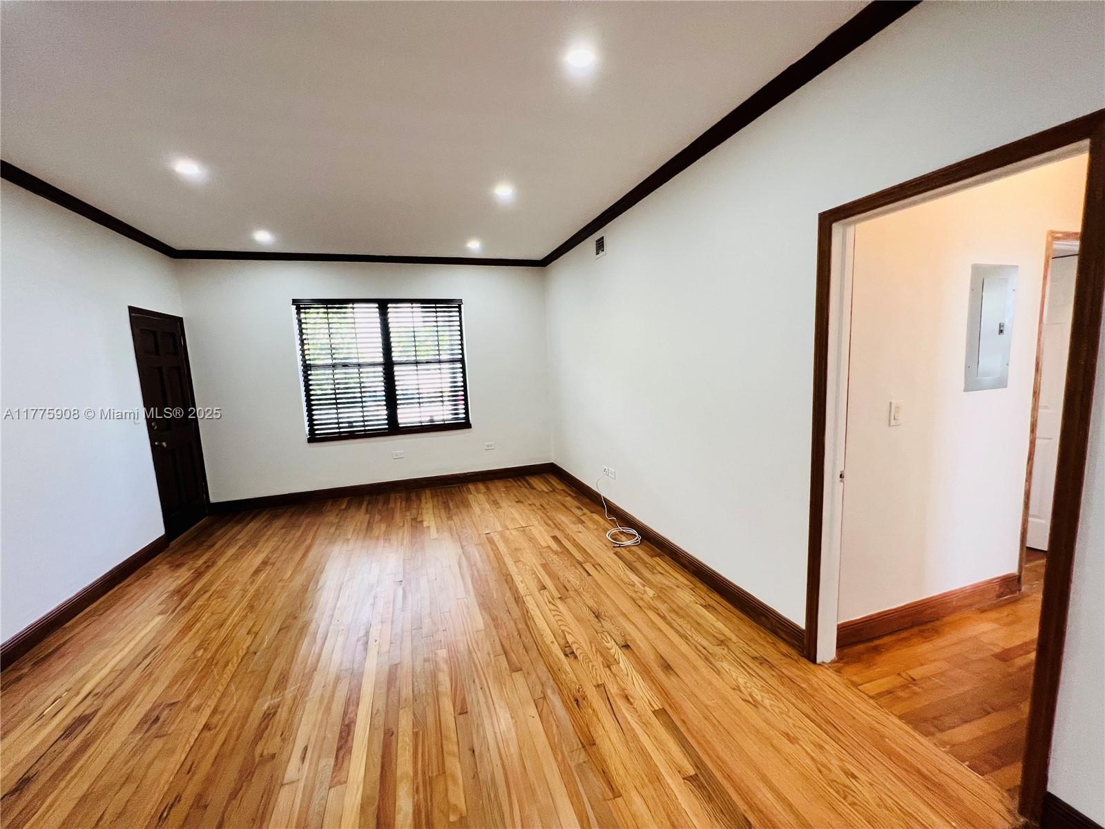 LINCOLN TERRACE SUB - Residential Lease