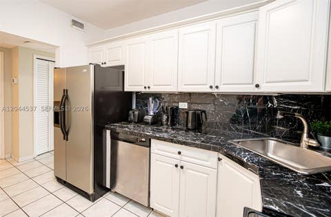 Tiny photo for 5601 Collins Ave #1517, Miami Beach, FL 33140 (MLS # A12044537)