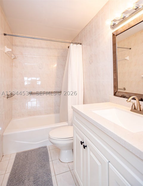 Tiny photo for 5601 Collins Ave #1517, Miami Beach, FL 33140 (MLS # A12044537)