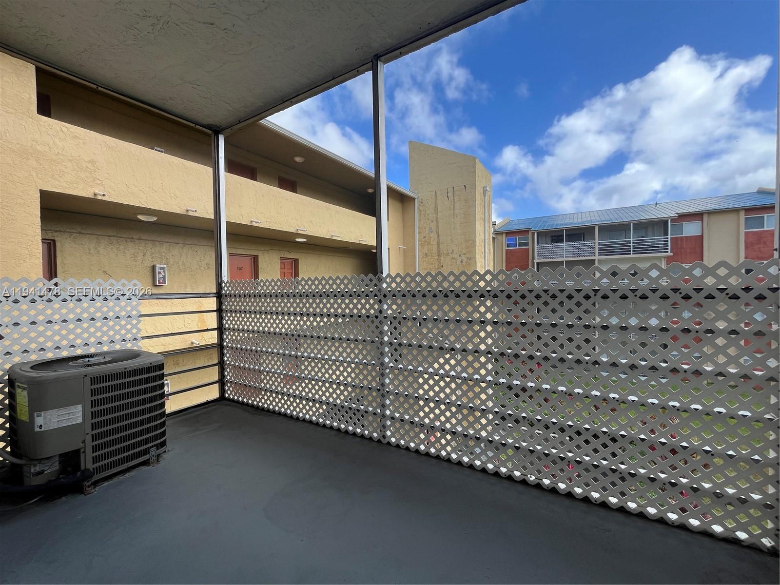 SUNSET HILLS I CONDOMINIU - Residential