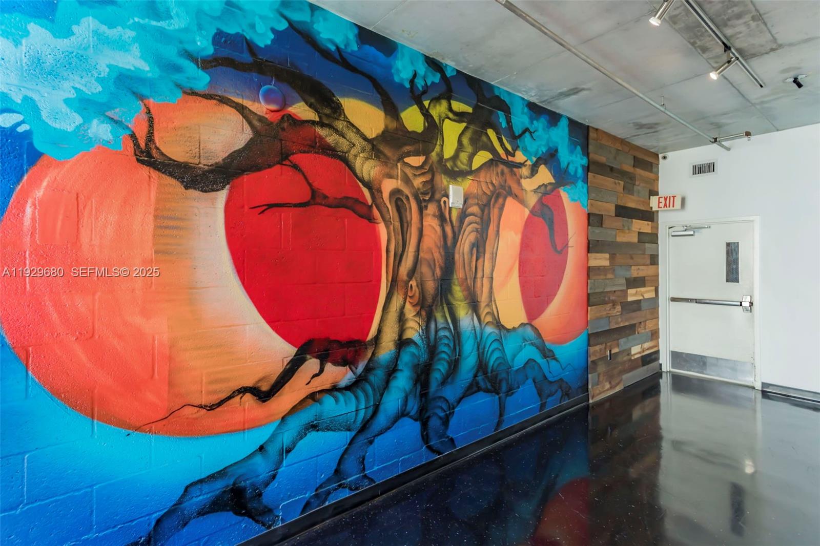 THE YORKER CONDO - Residential