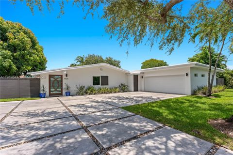 7425 SW 139th Ter Palmetto Bay FL 33158