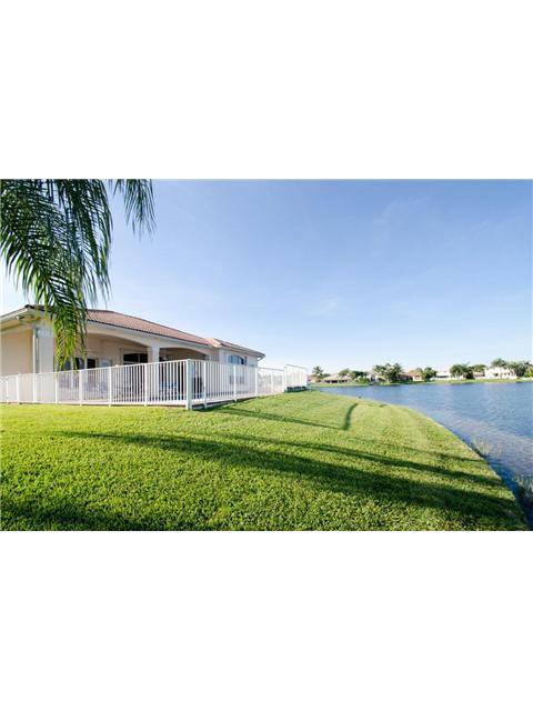 REPLAT OF COUNTRY LAKES S - Residential