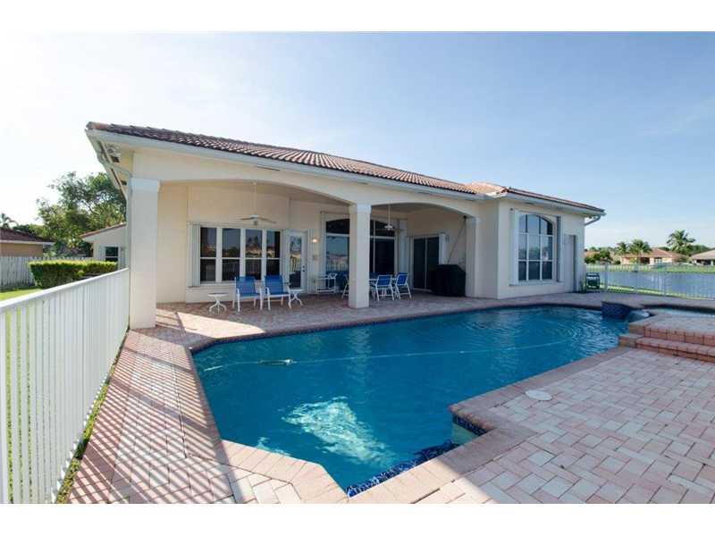 REPLAT OF COUNTRY LAKES S - Residential