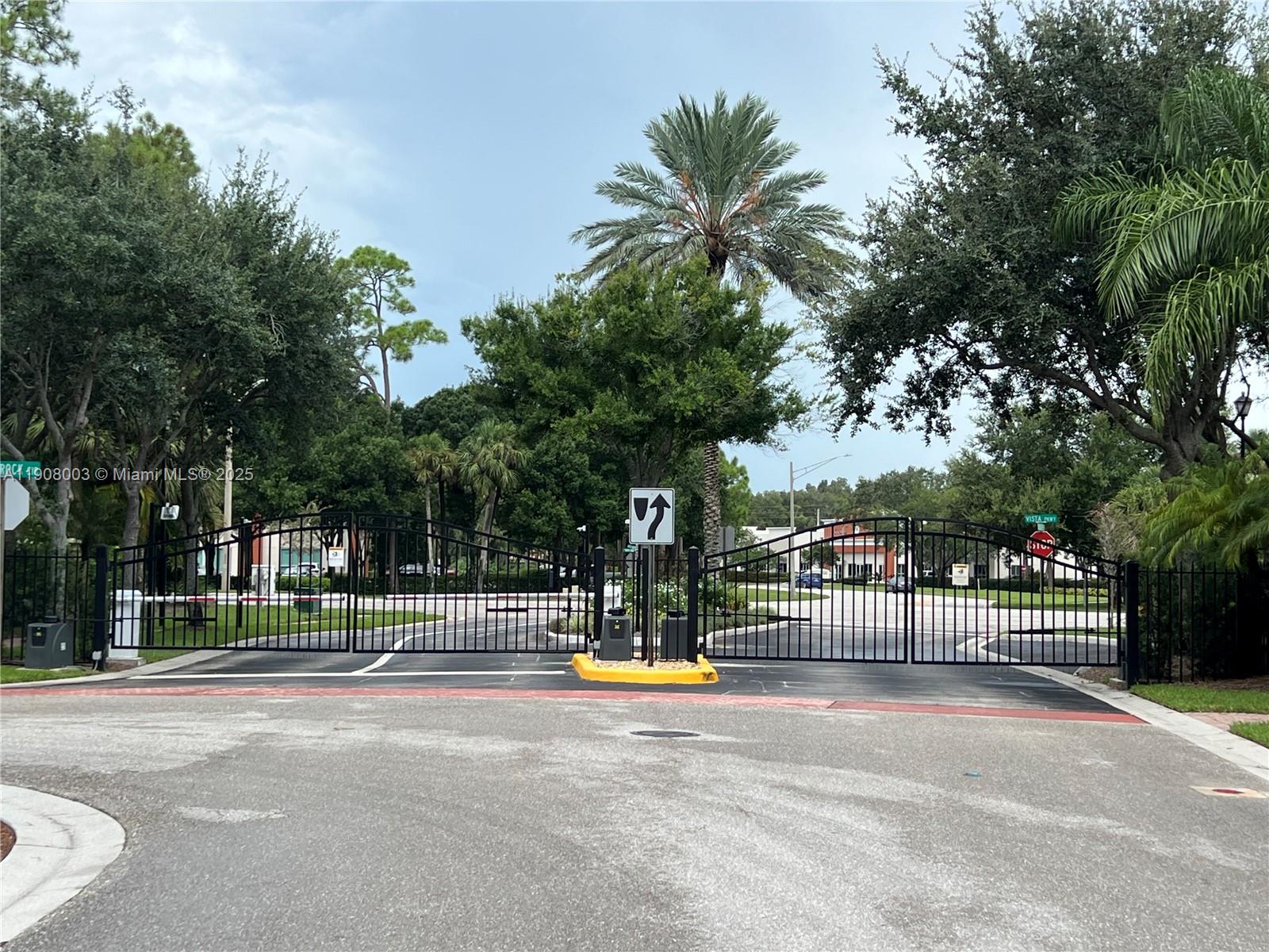 VENTURA GREENS AT EMERALD - Residential Lease