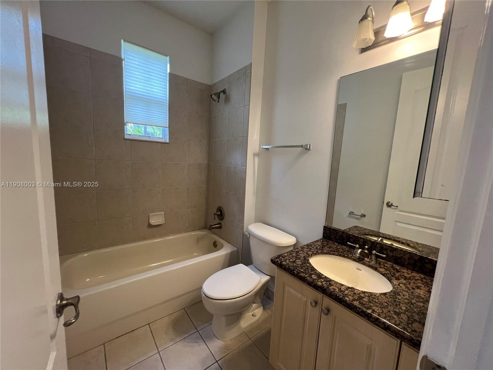 VENTURA GREENS AT EMERALD - Residential Lease