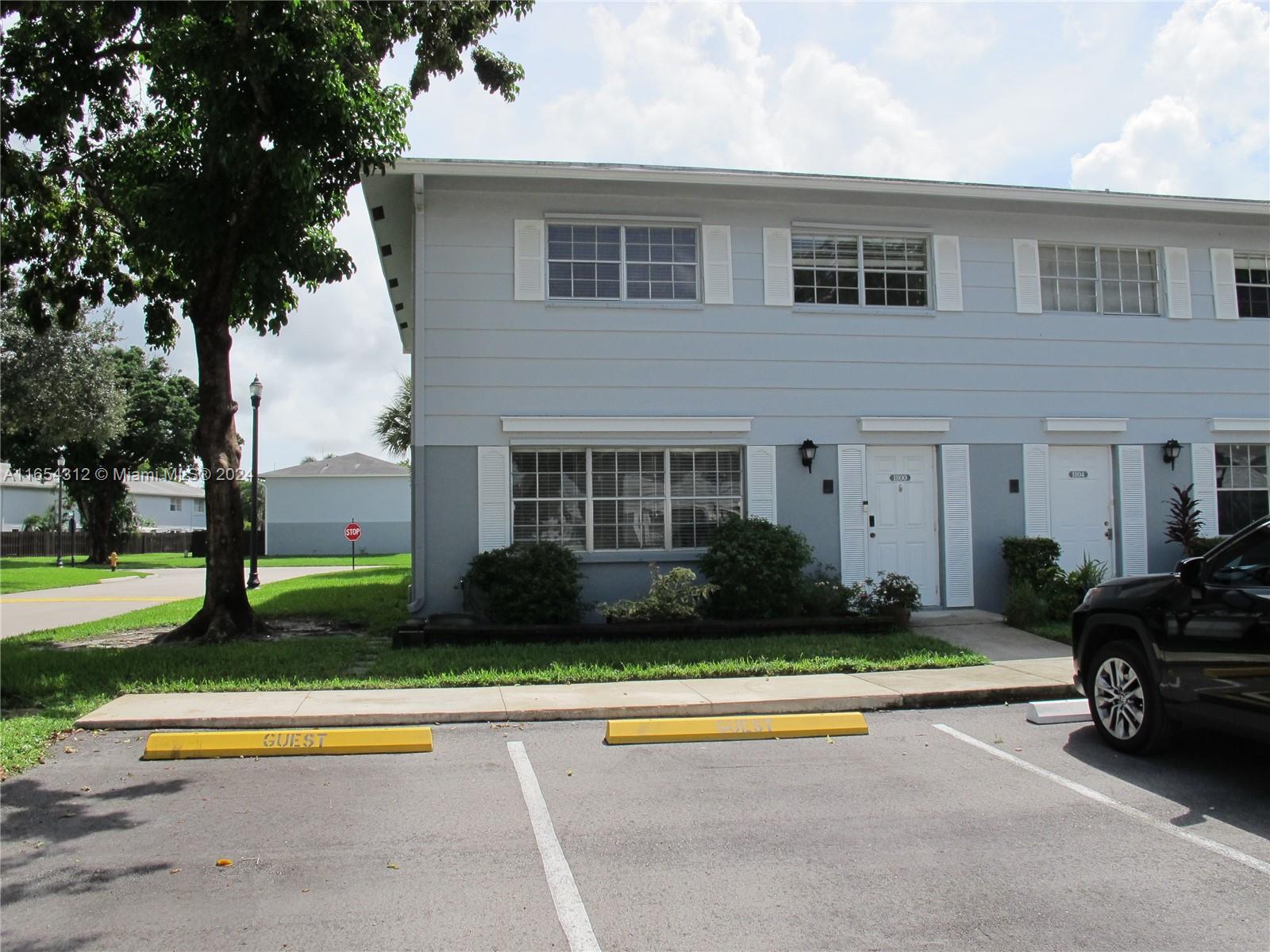 Clean and Large! This 3 BR 2 1/2 bath townhome is over 1600 sq ft. and a corner unit on a quiet street. Beautiful granite counters and wood cabinetry in kitchen and bathrooms! A/C only 4 yrs new! Large Gazebo stays ($2,000 value)! Spacious bedrooms and master has huge walk-in closet! Updated bathrooms, too! Location is perfect for shopping and restaurants.