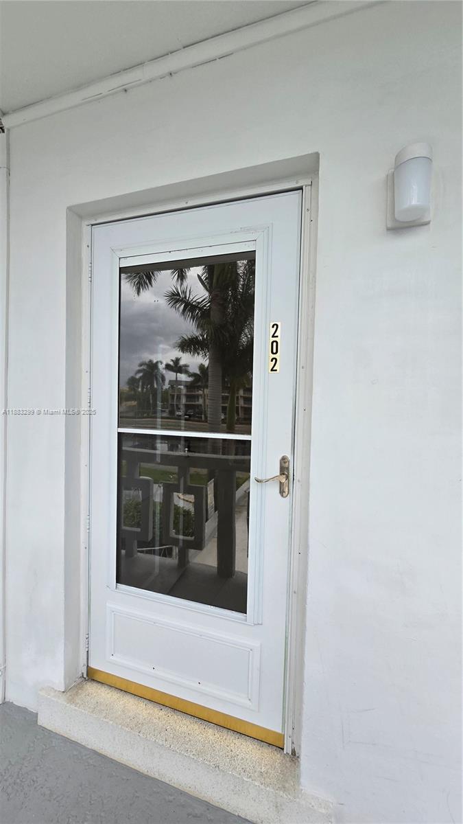 ENVOY NORTH CONDO - Residential Lease