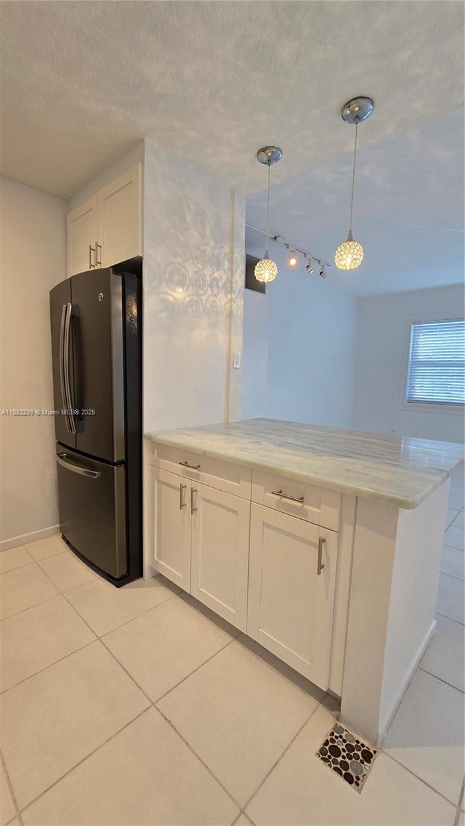 ENVOY NORTH CONDO - Residential Lease