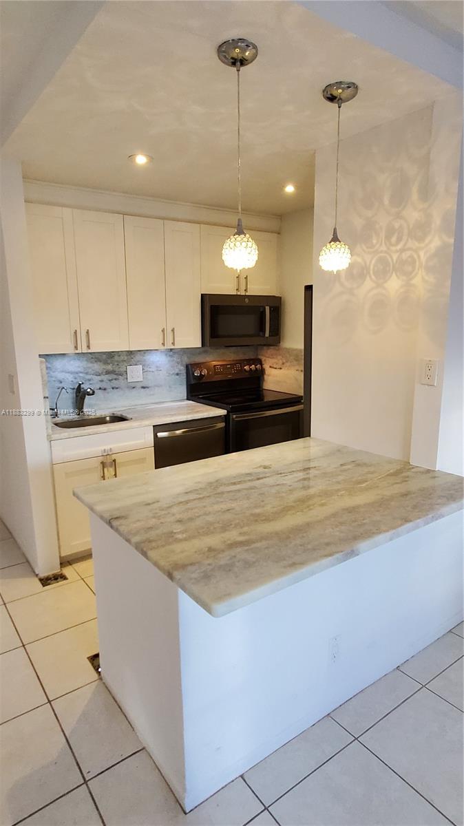 ENVOY NORTH CONDO - Residential Lease