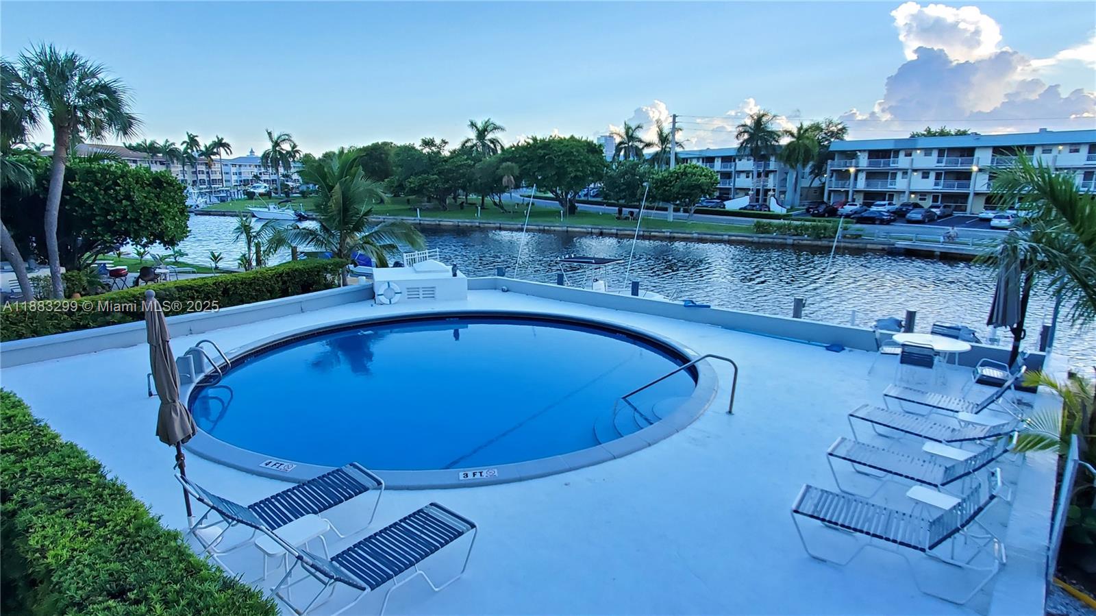 ENVOY NORTH CONDO - Residential Lease