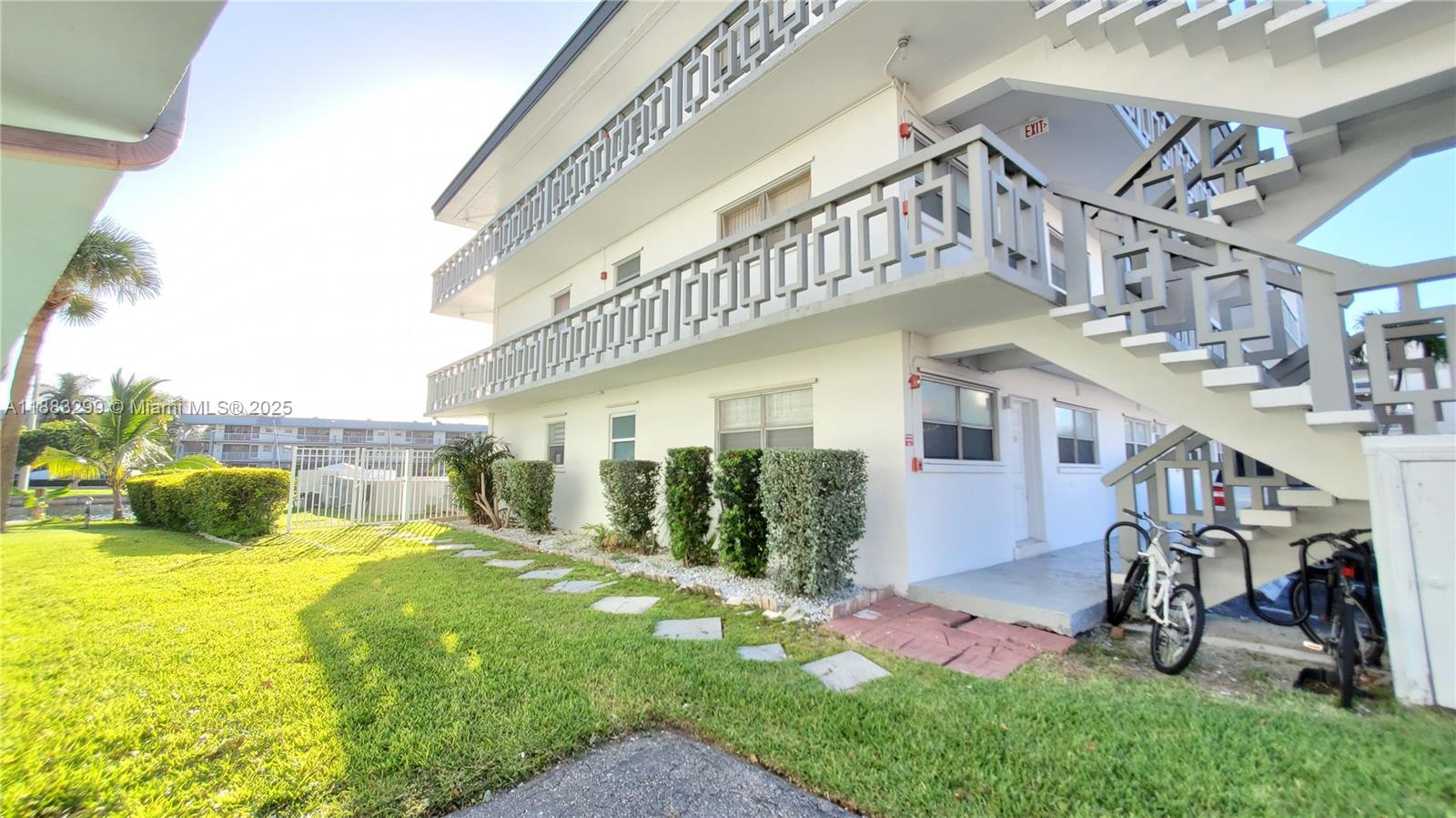 ENVOY NORTH CONDO - Residential Lease