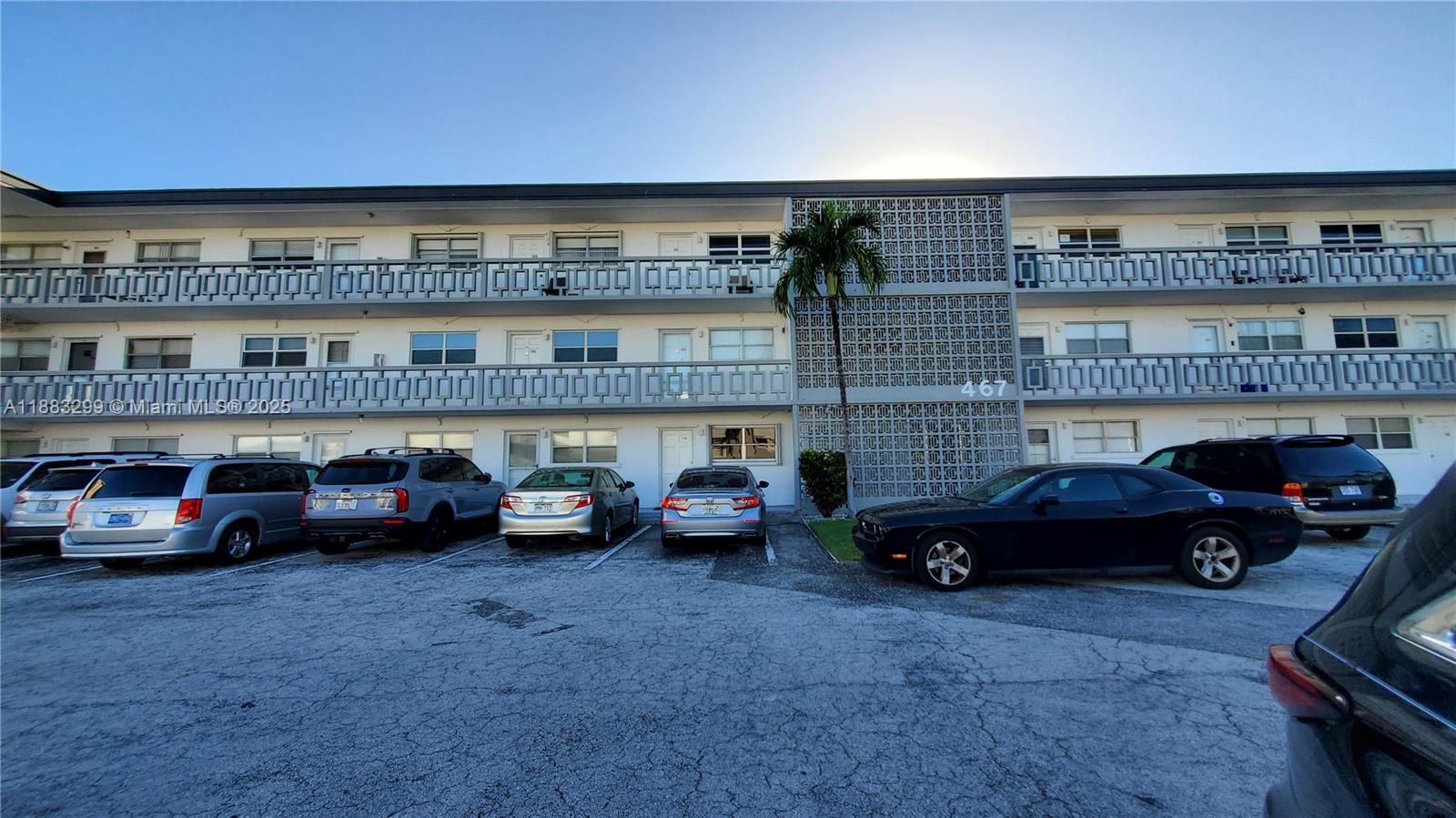 ENVOY NORTH CONDO - Residential Lease
