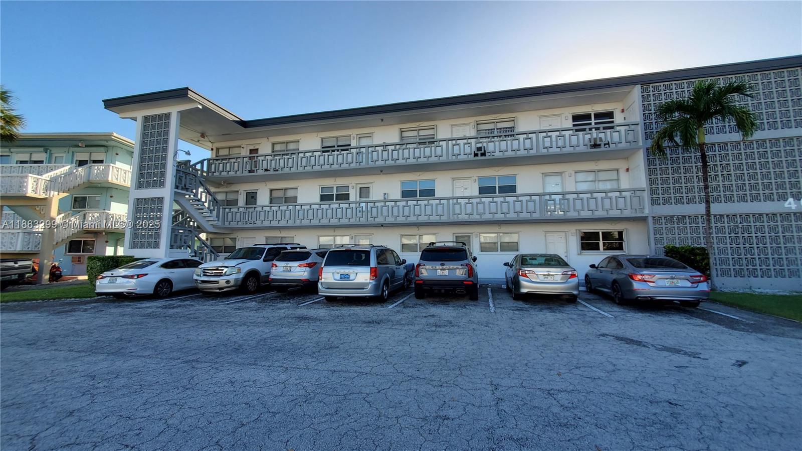 ENVOY NORTH CONDO - Residential Lease