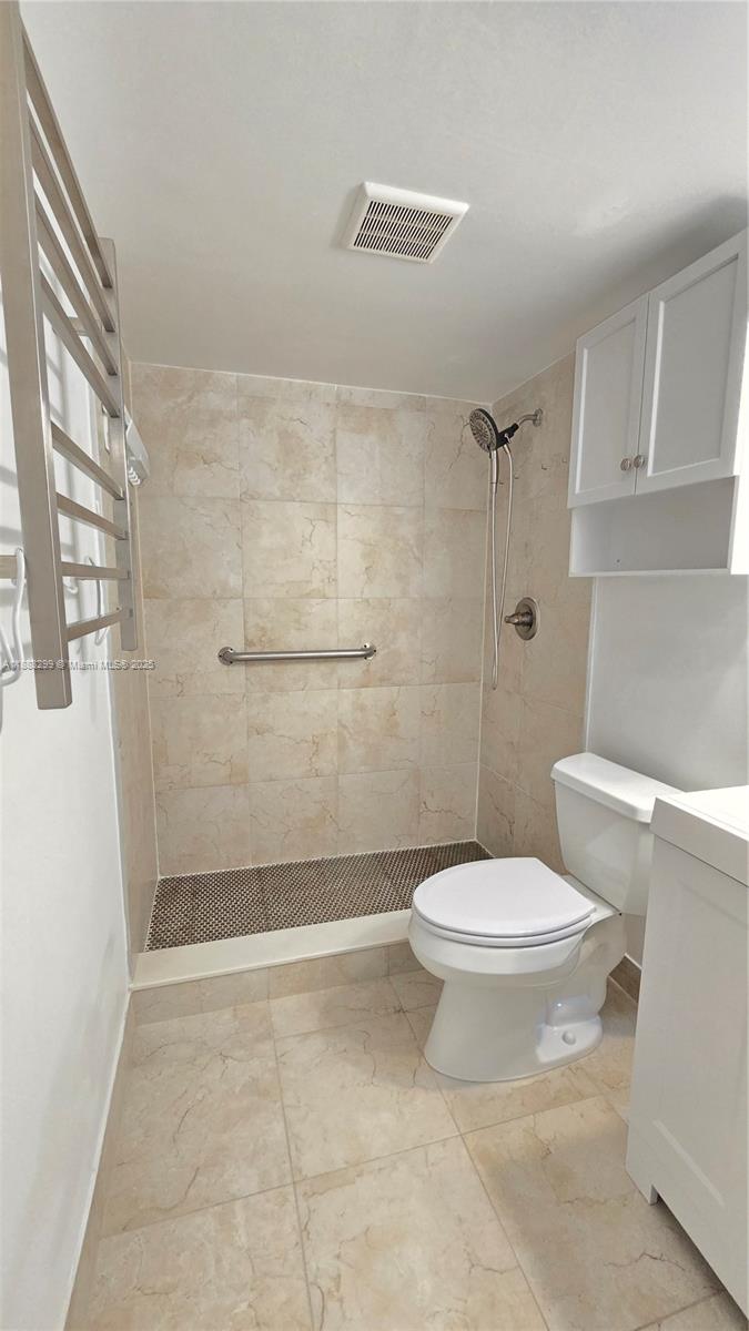 ENVOY NORTH CONDO - Residential Lease