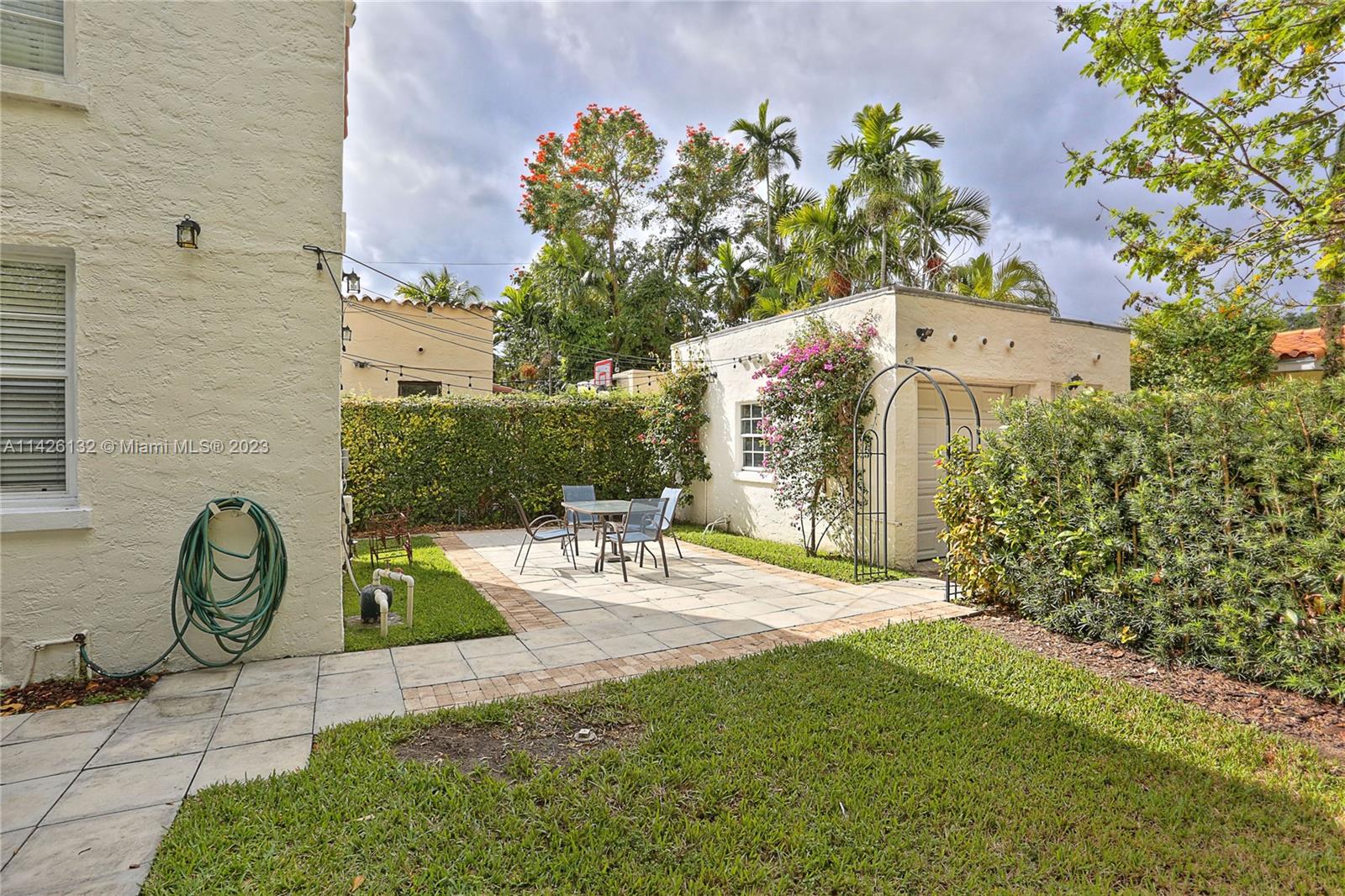 C GAB GRANADA SEC - Residential Lease