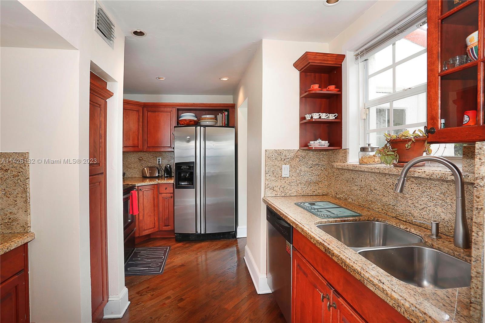 C GAB GRANADA SEC - Residential Lease